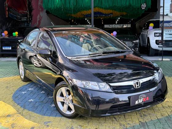 HONDA CIVIC 1.8 LXS 16V FLEX 4P MANUAL HONDA CIVIC 1.8 LXS 16V FLEX 4P MANUAL